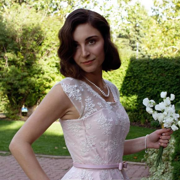 Meet your Posher, Katherine - Picture 1 of 1